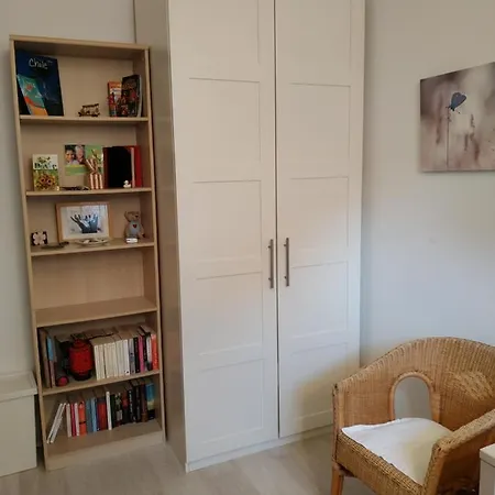 Bed & Breakfast Bonn * 본