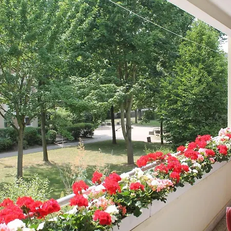 Bed & Breakfast Bonn 24 Mai Bis14 Juni Mit Hund In Der Wohnung *